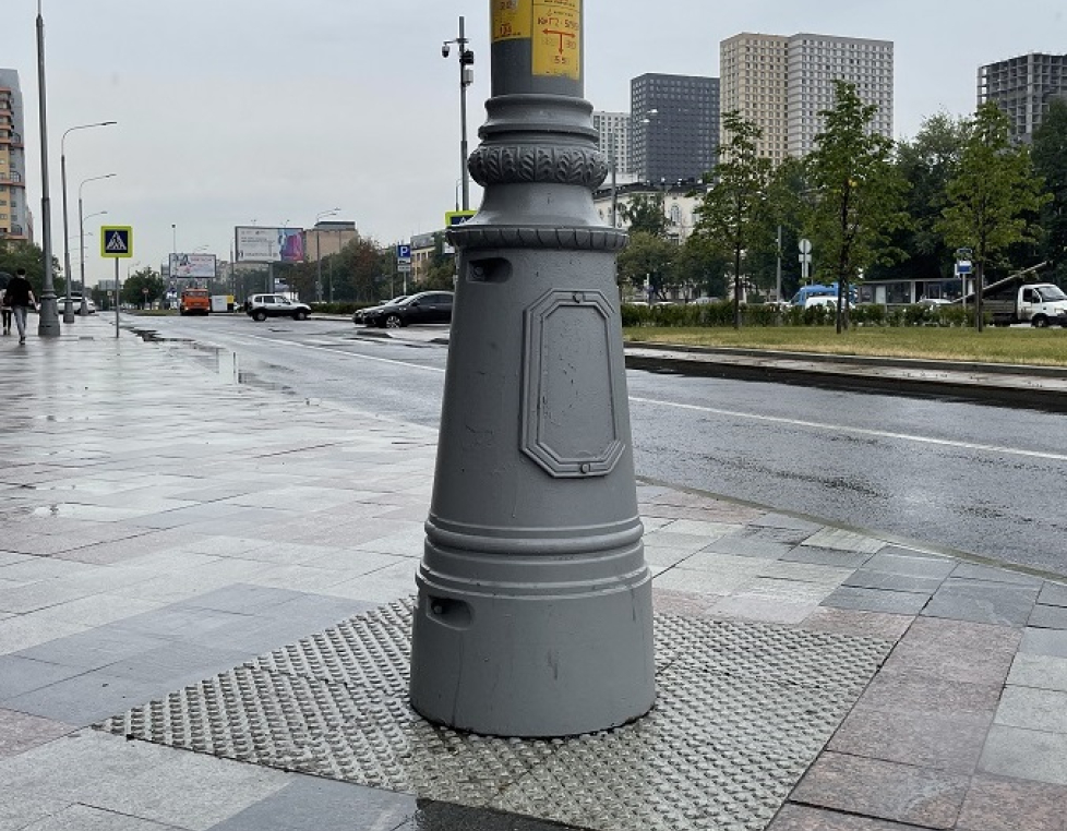 Цоколь чугунный Ц6