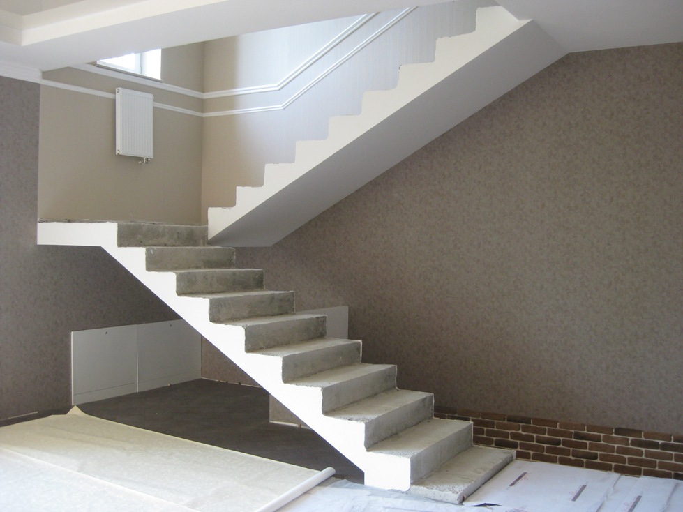 Маршевые лестничные конструкции и лучшая облицовка бетонных лестниц в доме